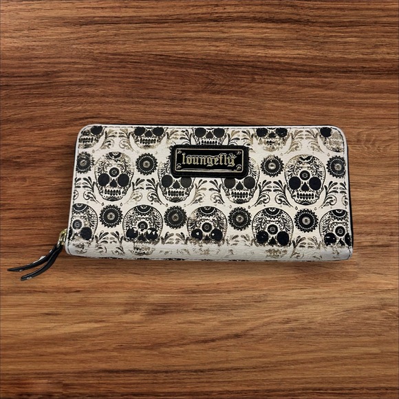 Loungefly Sugar Skull Wallet Zip Around Clutch Day of the Dead Print - Picture 1 of 7